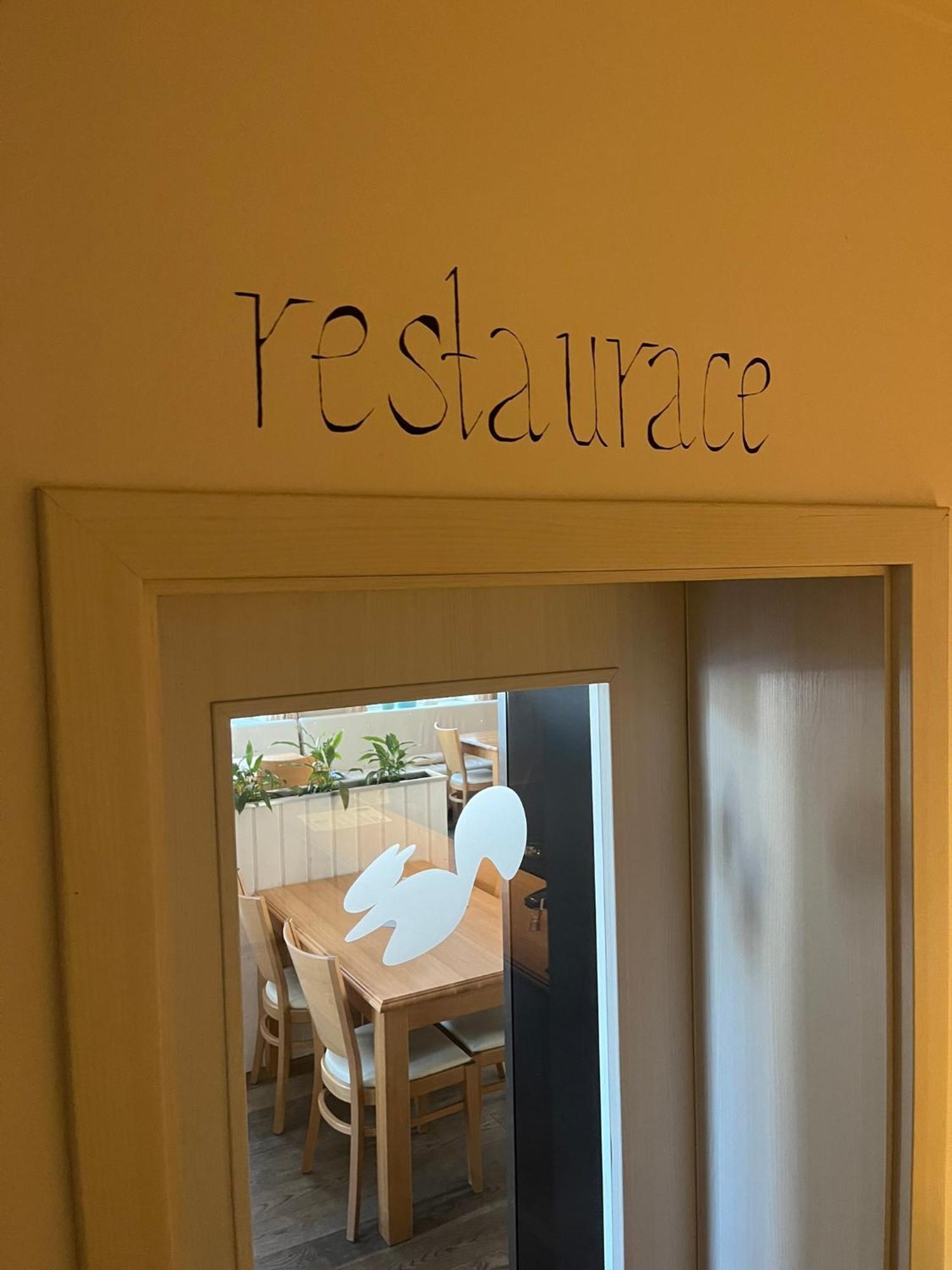Wellness Hotel Bozenov Забрех Екстериор снимка